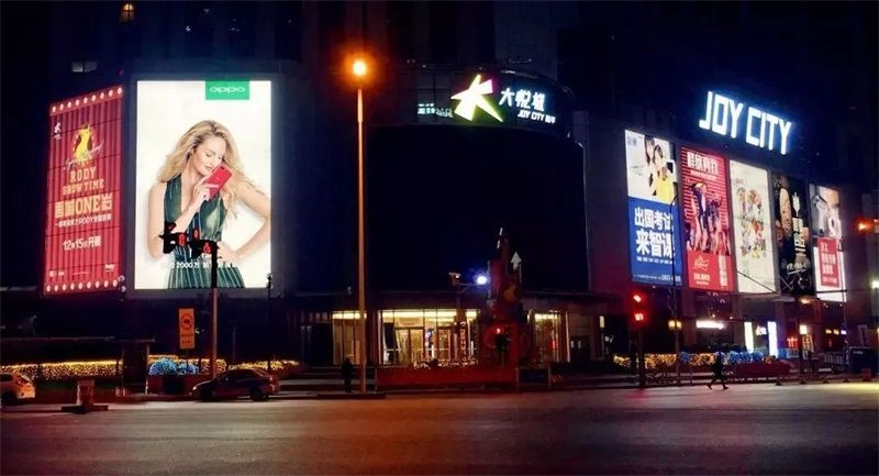 外墻大型廣告燈箱用的什么樣的燈帶？